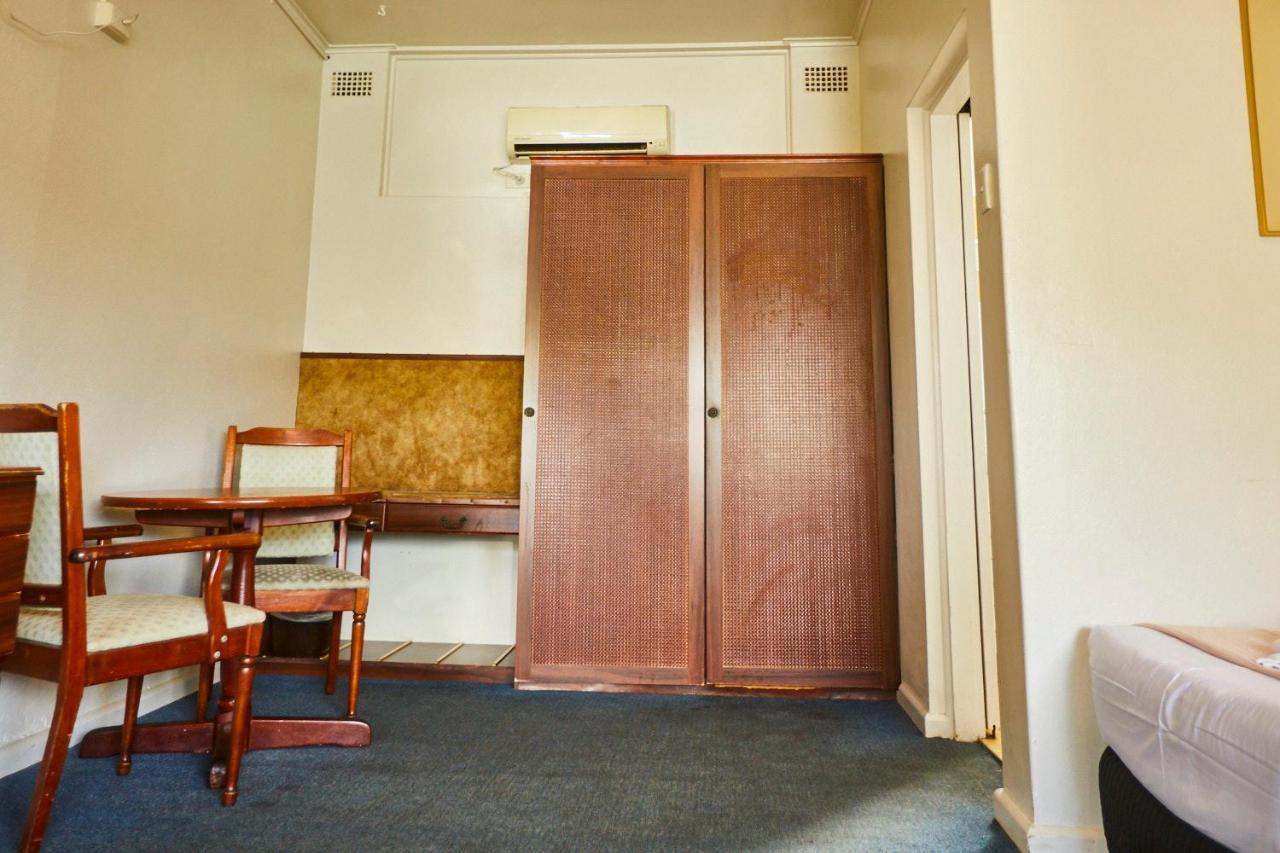 Town And Country Motel Сидни Екстериор снимка